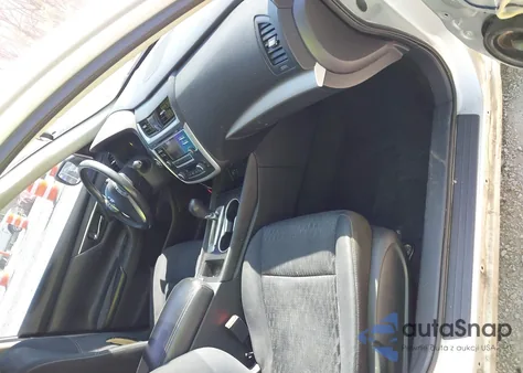 2017 Nissan Altima 2.5 Sv z USA, uszkodzony, nr VIN 1N4AL3AP7HC155010